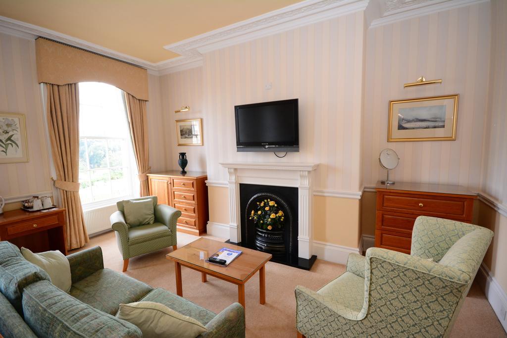 The Crescent Hotel Scarborough Exterior photo